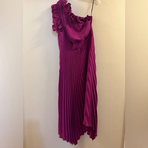 M. Boho Ruffle Trim One Shoulder Sleeveless Pleated Long Dress M. - Picture 12 of 16